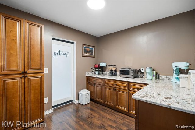 34126 Dryden Drive, Sterling Heights, MI 48312