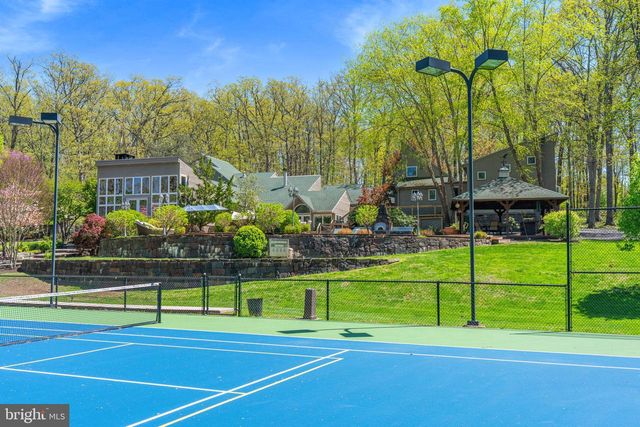 2094 AQUETONG RD, New Hope, PA 18938