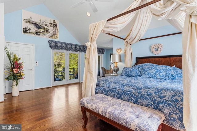 2094 AQUETONG RD, New Hope, PA 18938