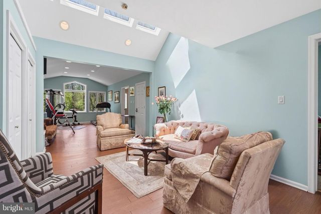 2094 AQUETONG RD, New Hope, PA 18938