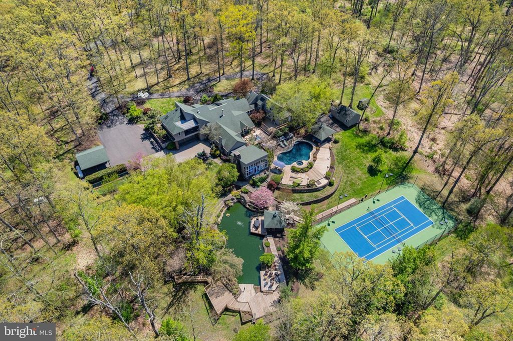 2094 AQUETONG RD, New Hope, PA 18938