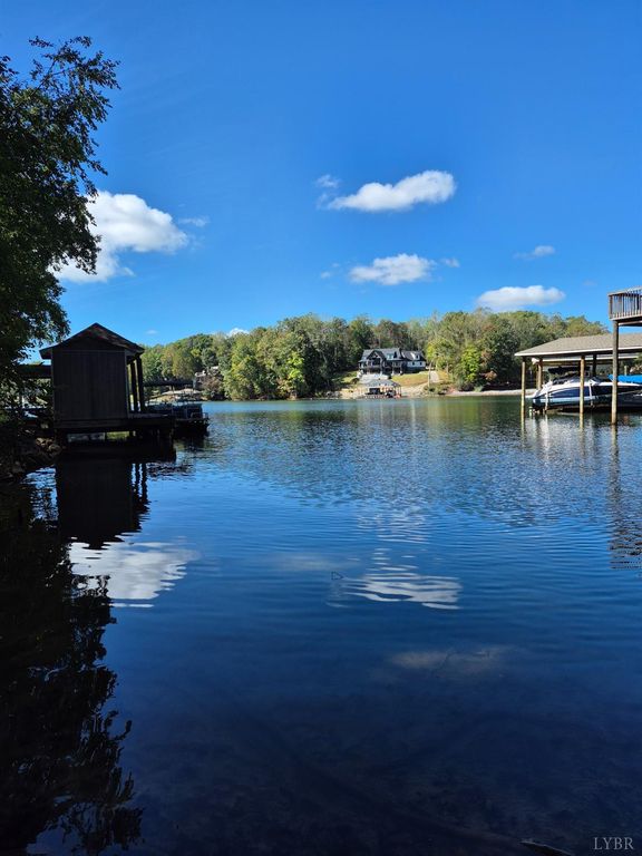 0 Isle of Pines Drive, Moneta, VA 24121