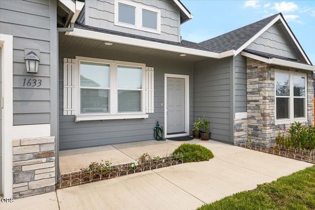 1633 Dragon Tail Place, Medford, OR 97504