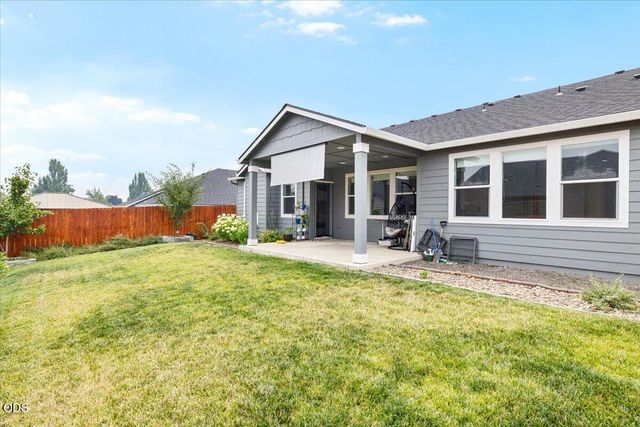 1633 Dragon Tail Place, Medford, OR 97504