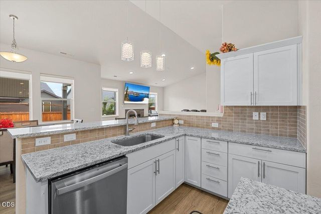 1633 Dragon Tail Place, Medford, OR 97504
