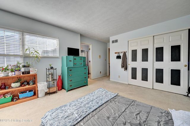 10803 Muirfield Ct, Union, KY 41091