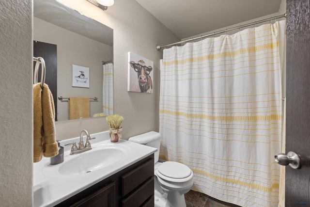 242 E BENGAL DR, Rapid City, SD 57701