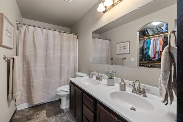 242 E BENGAL DR, Rapid City, SD 57701