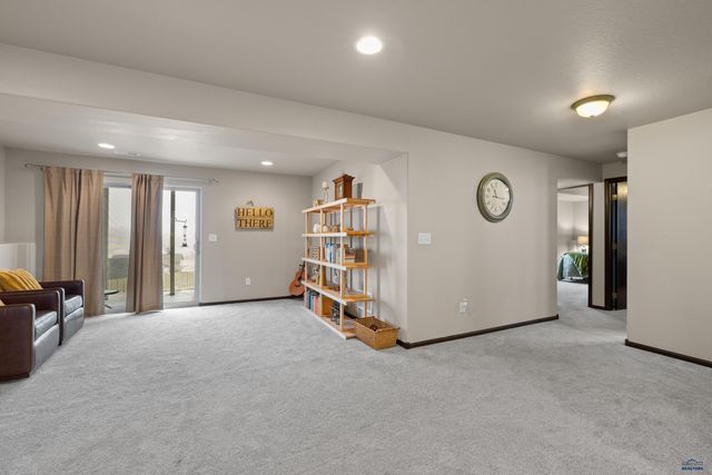 242 E BENGAL DR, Rapid City, SD 57701