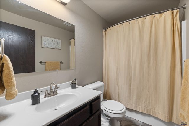 242 E BENGAL DR, Rapid City, SD 57701