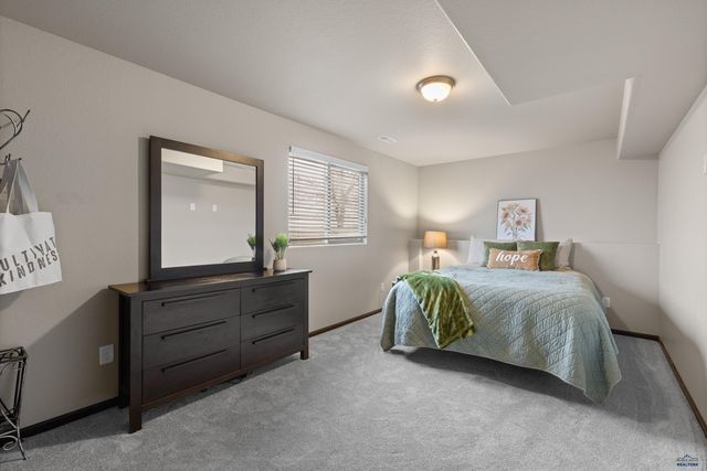 242 E BENGAL DR, Rapid City, SD 57701