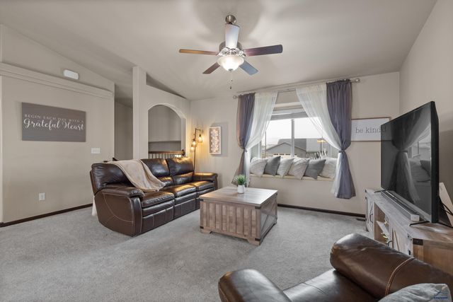 242 E BENGAL DR, Rapid City, SD 57701