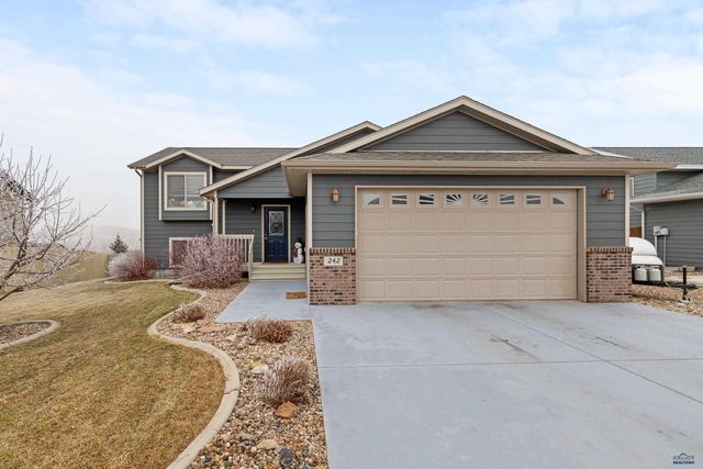 242 E BENGAL DR, Rapid City, SD 57701