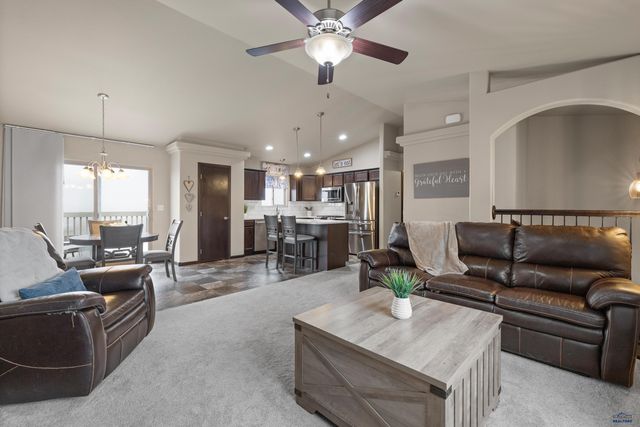 242 E BENGAL DR, Rapid City, SD 57701