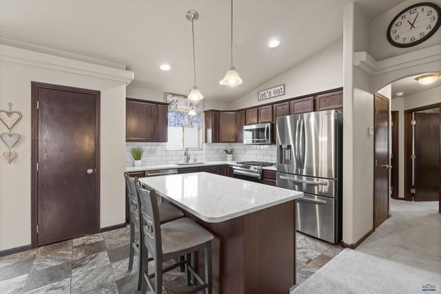 242 E BENGAL DR, Rapid City, SD 57701