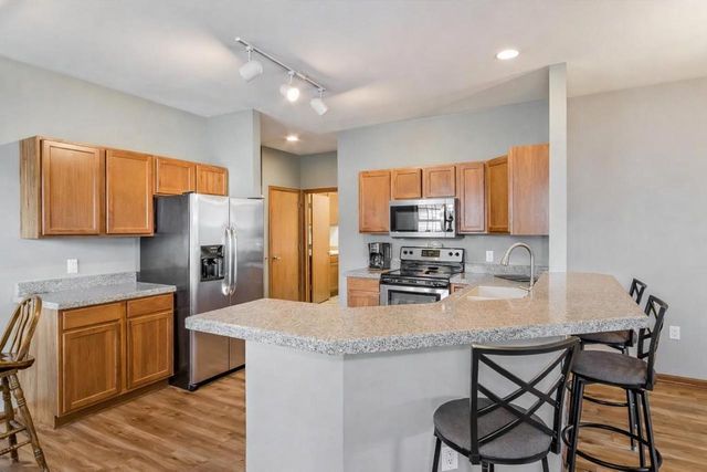 3331 N Stone Creek Circle, Madison, WI 53719