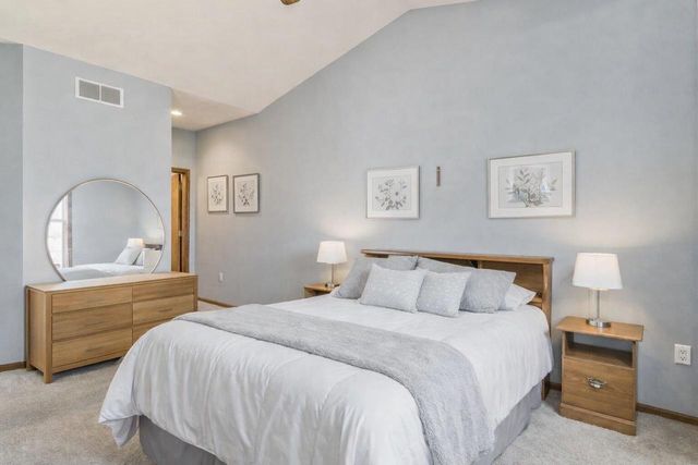 3331 N Stone Creek Circle, Madison, WI 53719