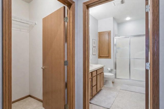 3331 N Stone Creek Circle, Madison, WI 53719