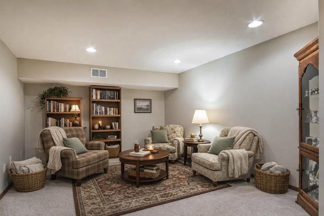 3331 N Stone Creek Circle, Madison, WI 53719