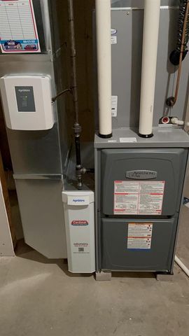 3331 N Stone Creek Circle, Madison, WI 53719