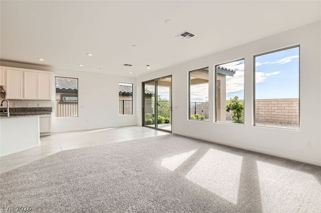 58 Sun Lily Lane, Henderson, NV 89011