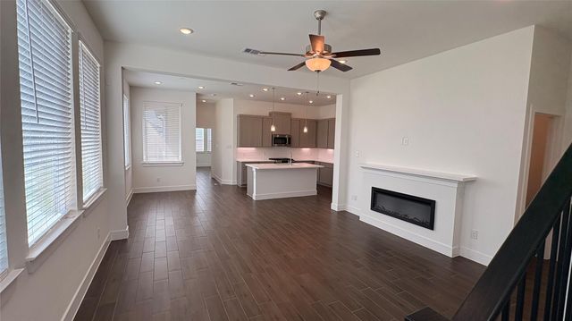 5206 Sage Hills Drive, Iowa Colony, TX 77578