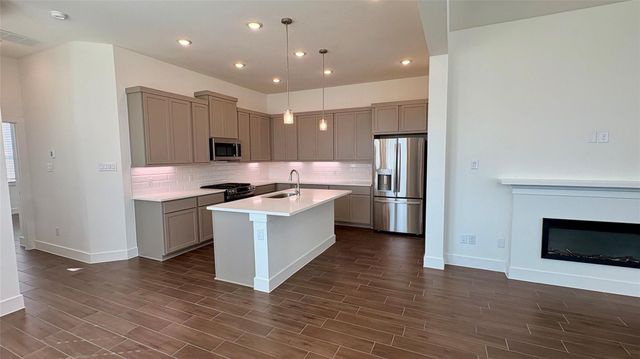 5206 Sage Hills Drive, Iowa Colony, TX 77578