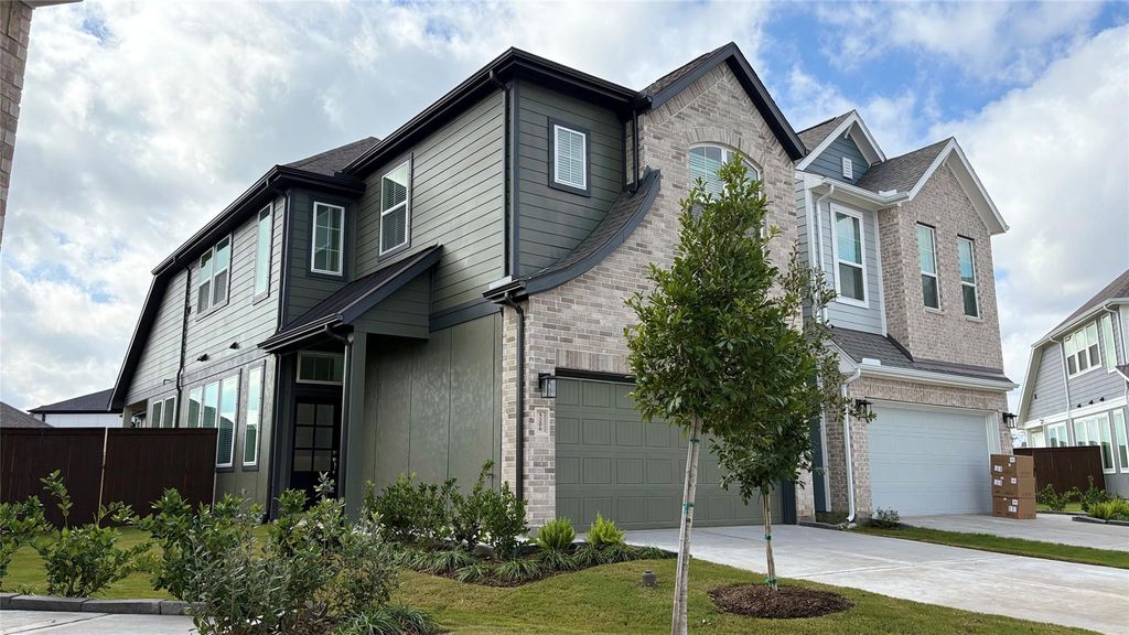 5206 Sage Hills Drive, Iowa Colony, TX 77578