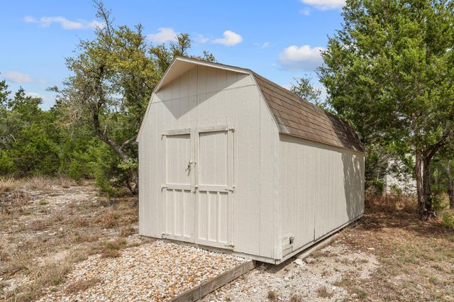 525 Hays Country Acres RD, Dripping Springs, TX 78620