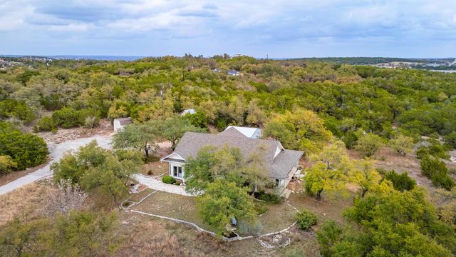 525 Hays Country Acres RD, Dripping Springs, TX 78620