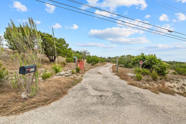 525 Hays Country Acres RD, Dripping Springs, TX 78620