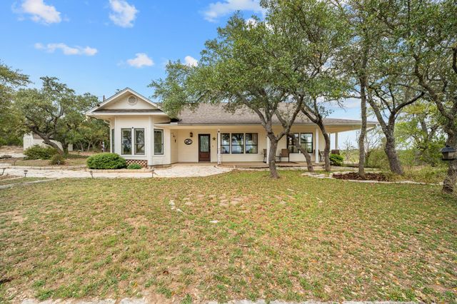 525 Hays Country Acres RD, Dripping Springs, TX 78620