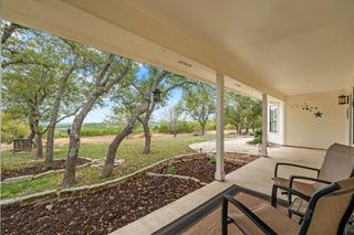 525 Hays Country Acres RD, Dripping Springs, TX 78620