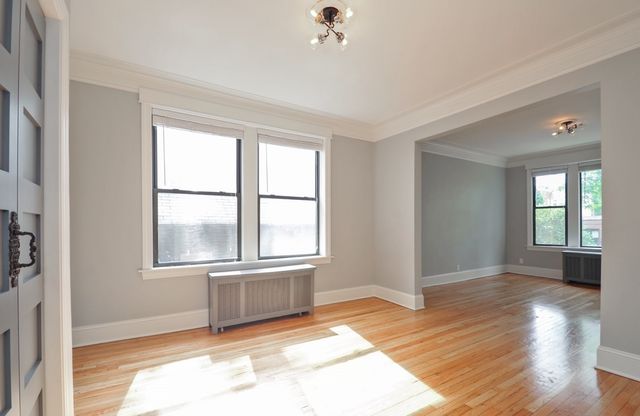 1314 W Argyle Street 3, Chicago, IL 60640