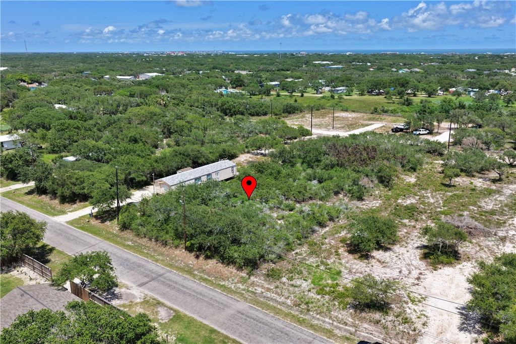 1032 San Antonio, Rockport, TX 78382 — exterior