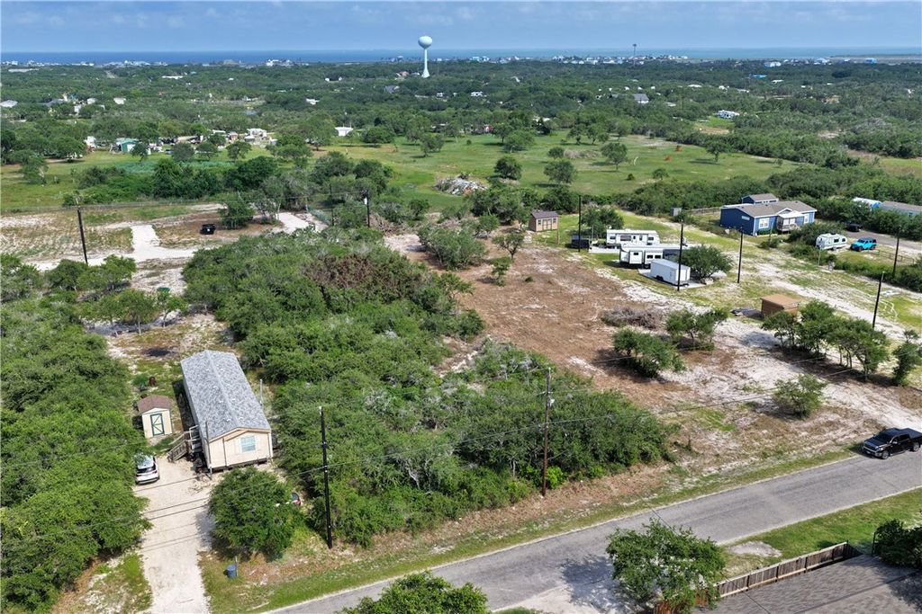 1032 San Antonio, Rockport, TX 78382 — photo 5