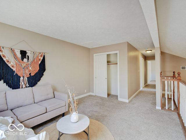 7424 Castleton Farms North Drive, Indianapolis, IN 46256