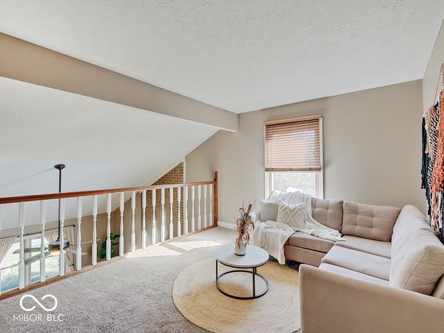 7424 Castleton Farms North Drive, Indianapolis, IN 46256