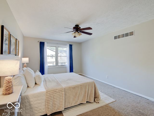 7424 Castleton Farms North Drive, Indianapolis, IN 46256