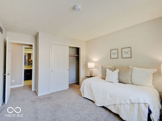 7424 Castleton Farms North Drive, Indianapolis, IN 46256