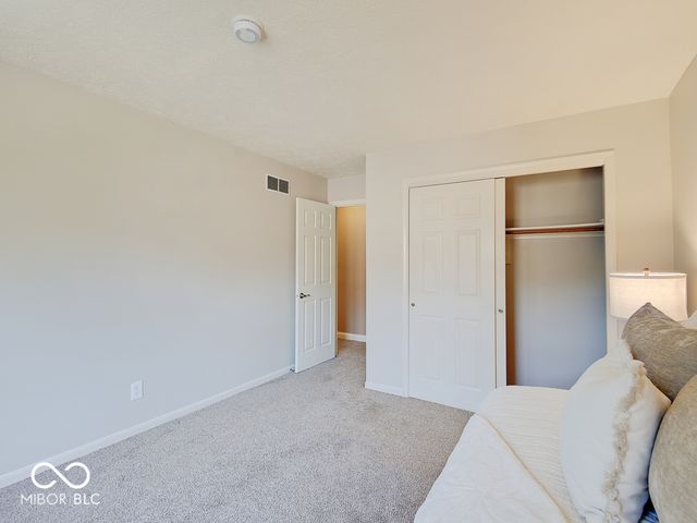 7424 Castleton Farms North Drive, Indianapolis, IN 46256