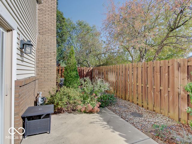 7424 Castleton Farms North Drive, Indianapolis, IN 46256