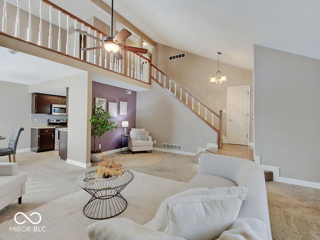 7424 Castleton Farms North Drive, Indianapolis, IN 46256