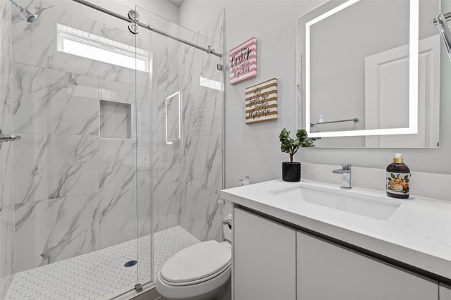 6702 Metro Blvd 2, Houston, TX 77083