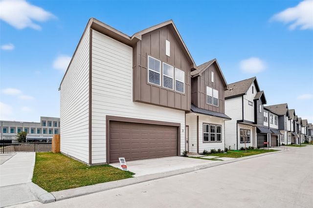 6702 Metro Blvd 2, Houston, TX 77083