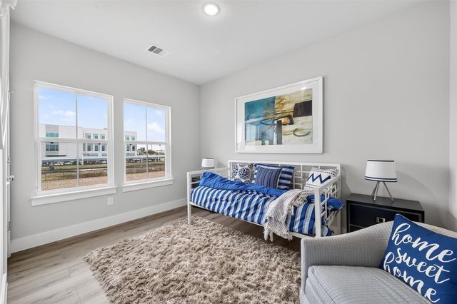 6702 Metro Blvd 2, Houston, TX 77083