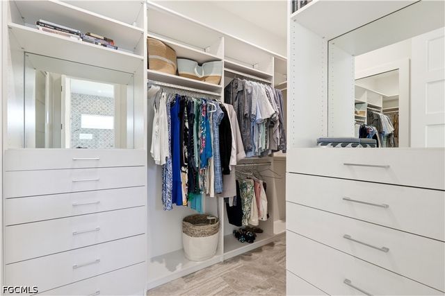 553 106th AVE N, Naples, FL 34108