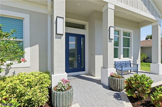 553 106th AVE N, Naples, FL 34108