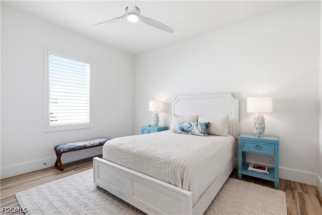 553 106th AVE N, Naples, FL 34108