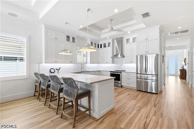 553 106th AVE N, Naples, FL 34108